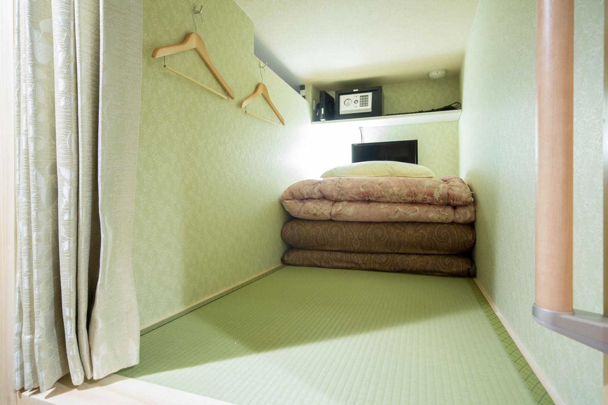 Hostel Wasabi Nagoya Ekimae Esterno foto