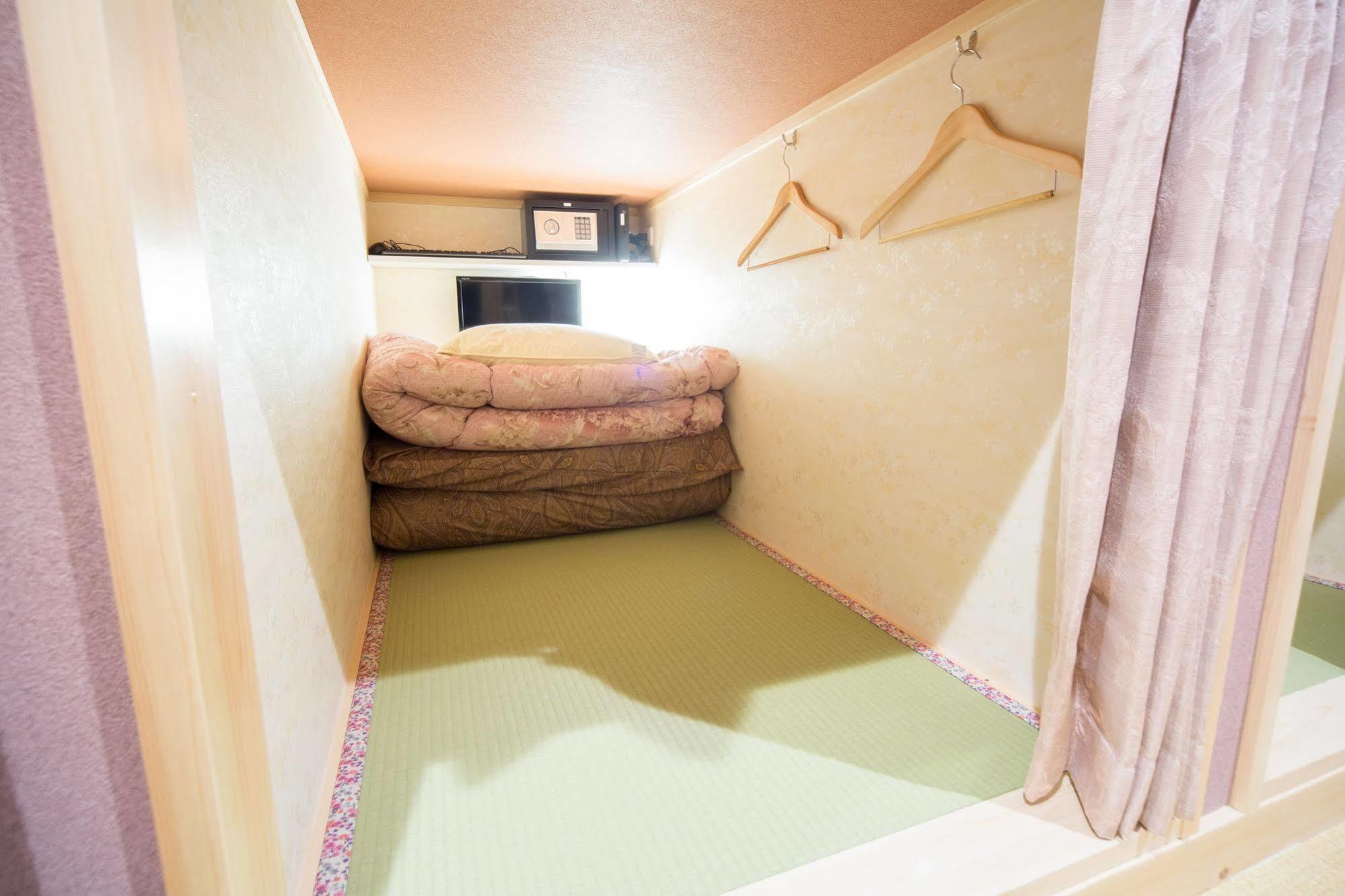 Hostel Wasabi Nagoya Ekimae Esterno foto